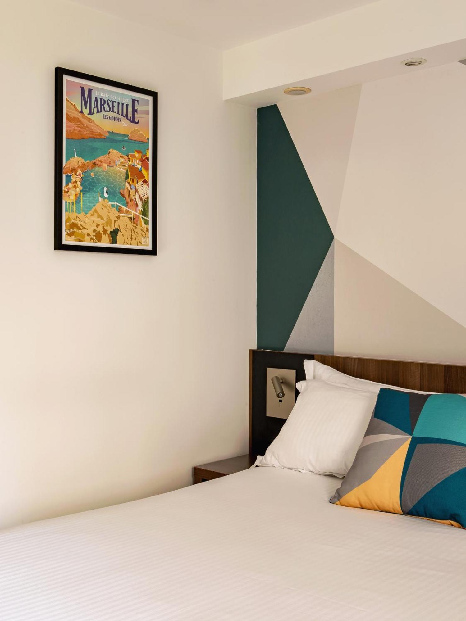Holiday Inn - Marseille Airport By Ihg Vitrolles  Buitenkant foto
