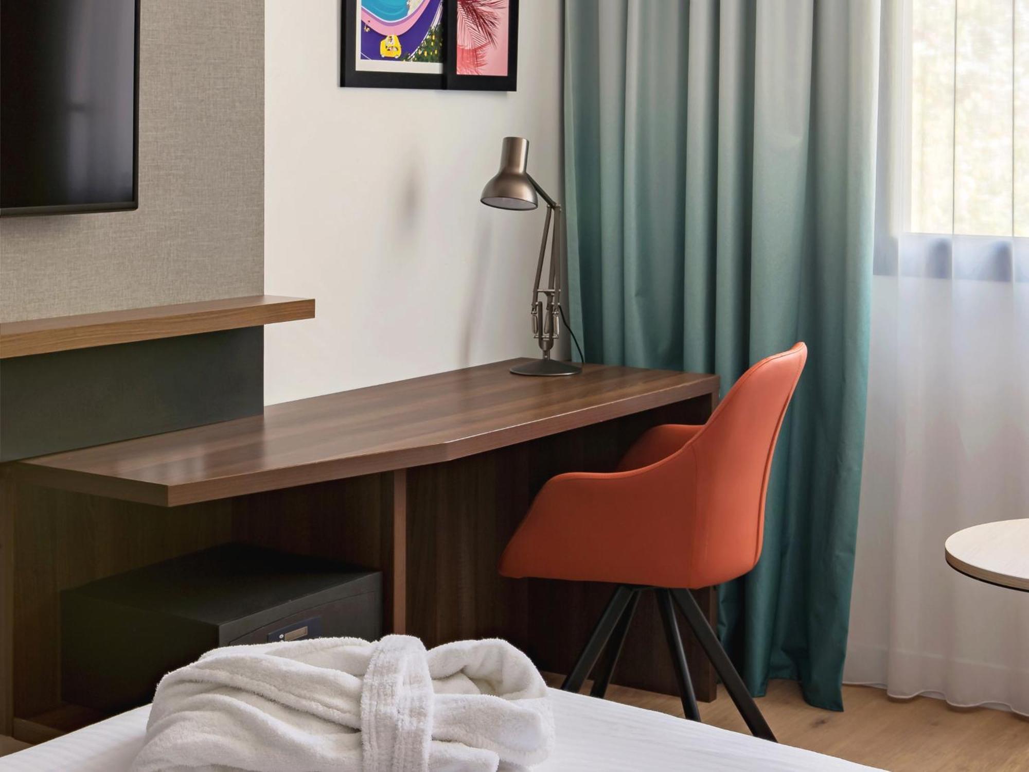 Holiday Inn - Marseille Airport By Ihg Vitrolles  Buitenkant foto