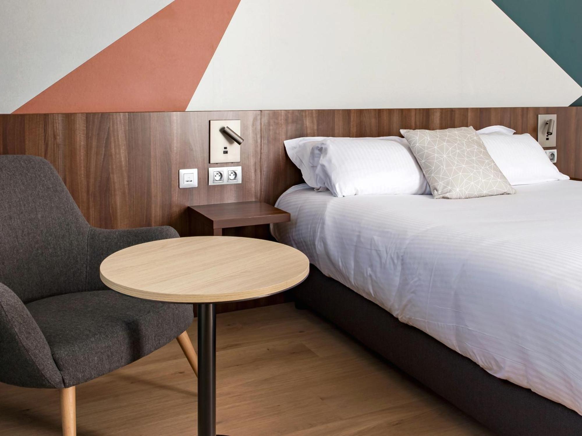 Holiday Inn - Marseille Airport By Ihg Vitrolles  Buitenkant foto