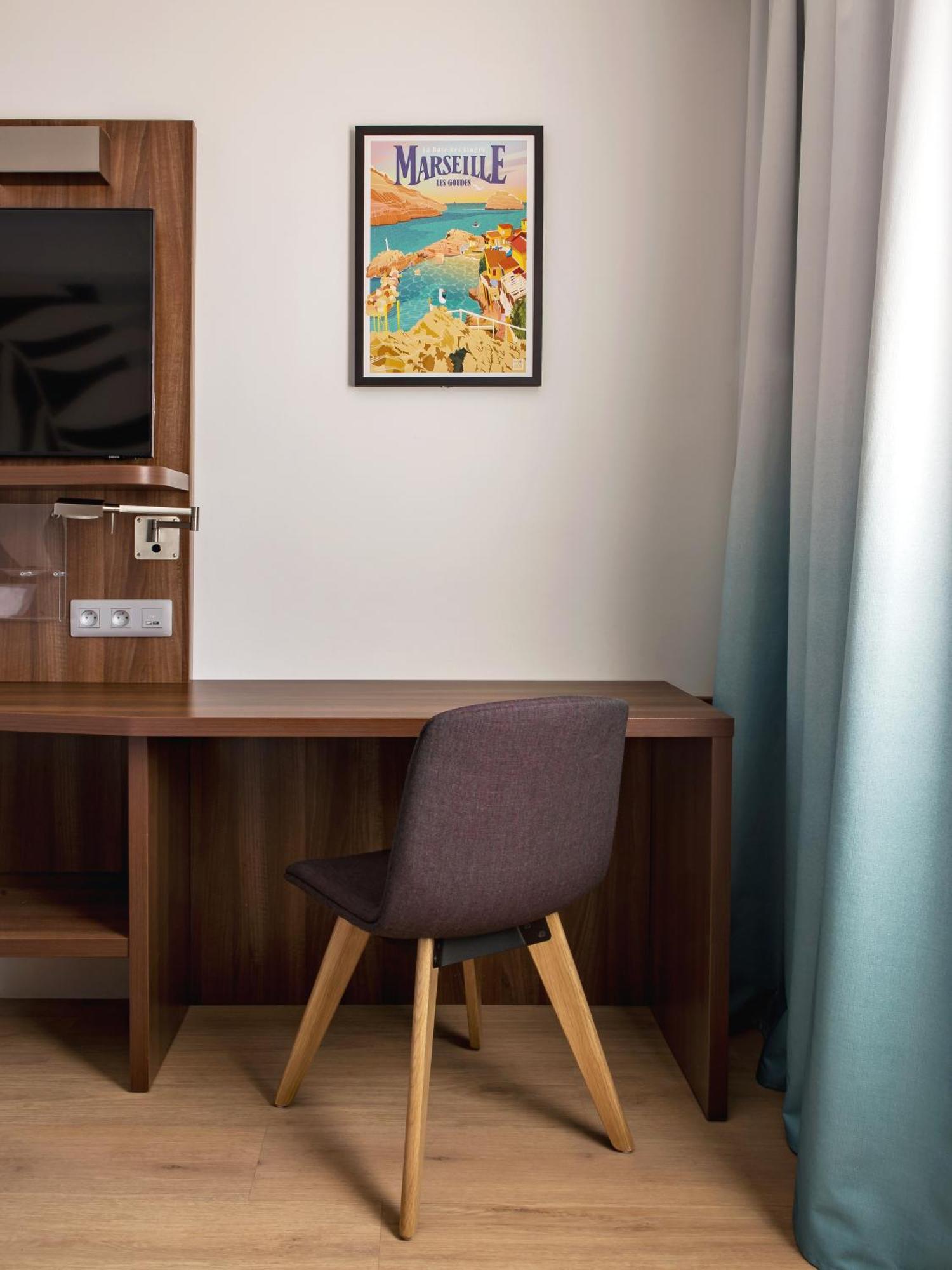 Holiday Inn - Marseille Airport By Ihg Vitrolles  Buitenkant foto