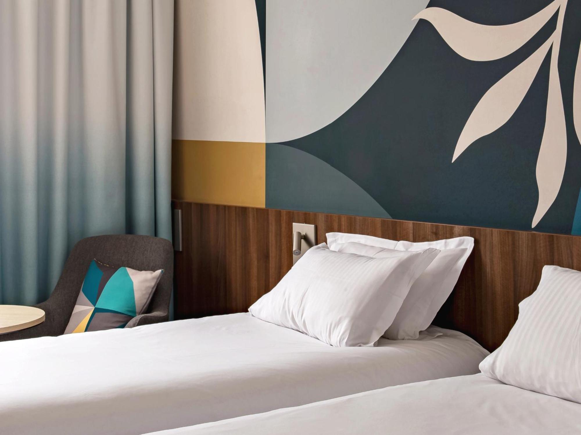 Holiday Inn - Marseille Airport By Ihg Vitrolles  Buitenkant foto