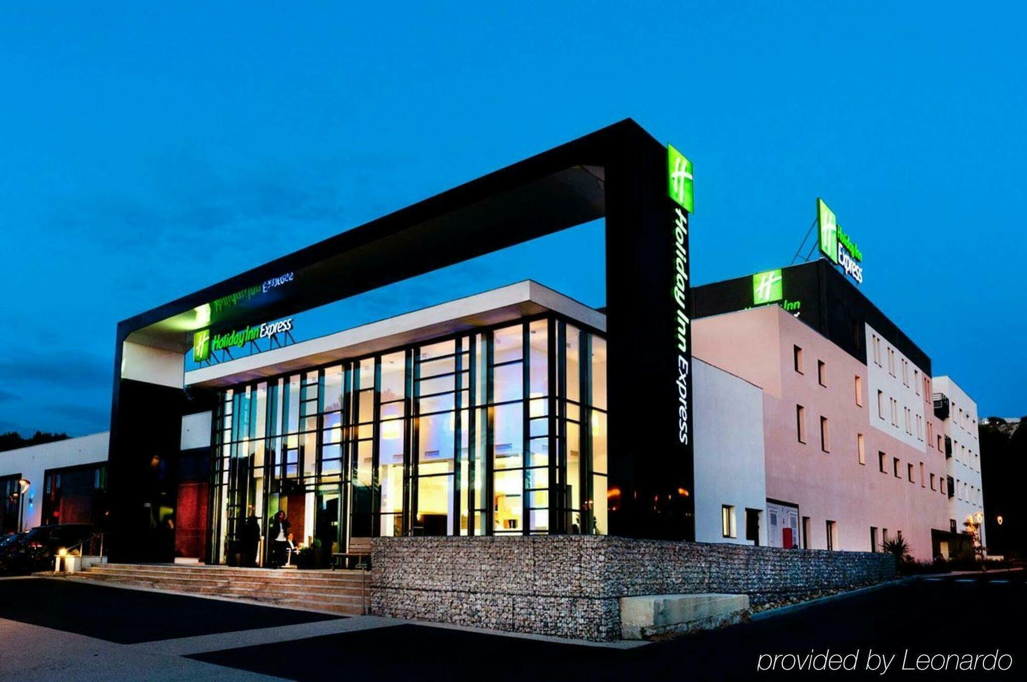 Holiday Inn - Marseille Airport By Ihg Vitrolles  Buitenkant foto